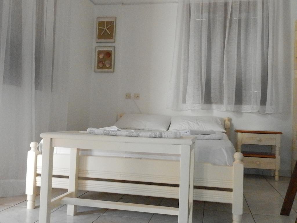 Aeolos Hotel Apartments Γύθειο Δωμάτιο φωτογραφία