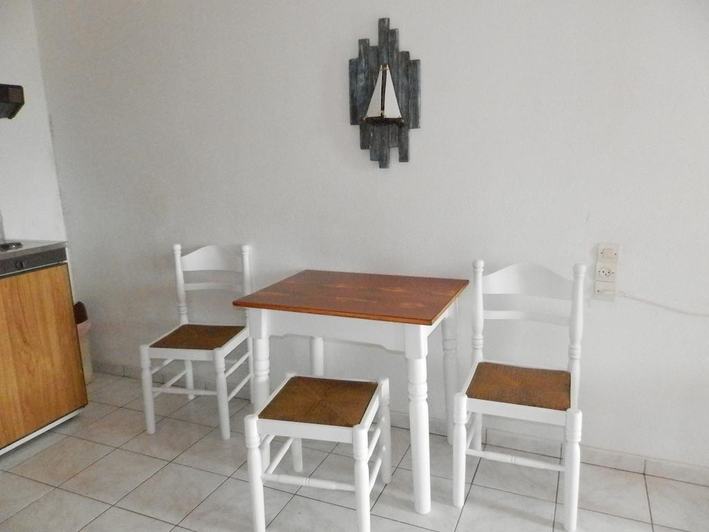 Aeolos Hotel Apartments Γύθειο Δωμάτιο φωτογραφία